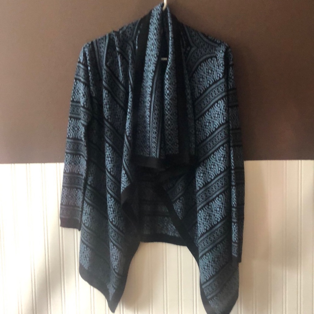 Blue/black forever 21 sweater
